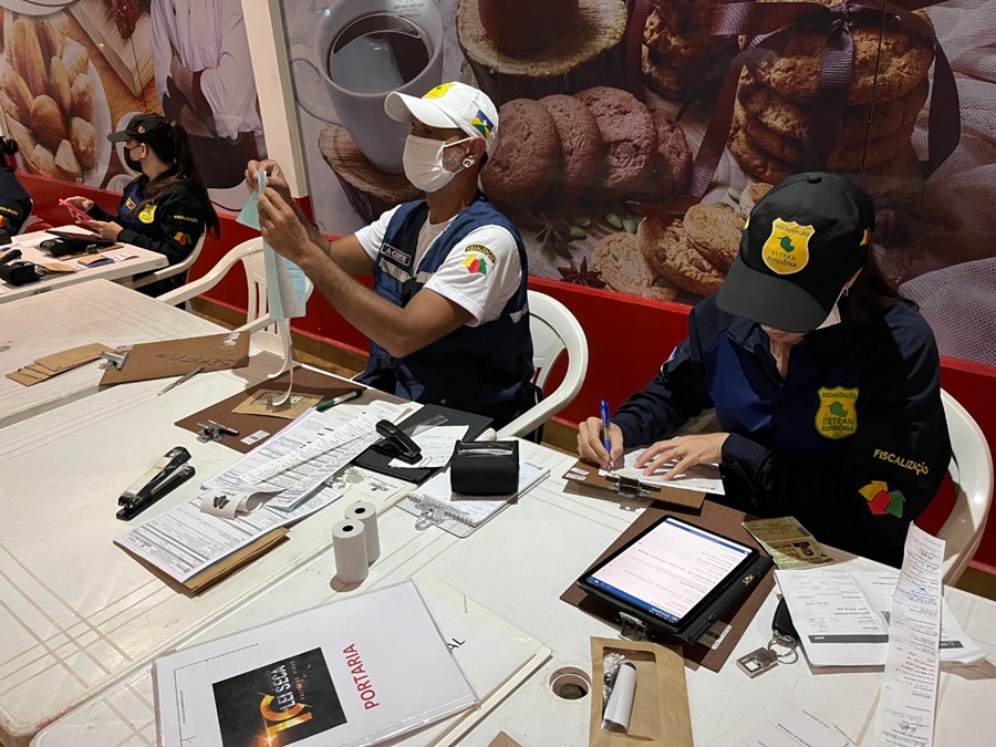 LEI SECA: Operação multa 105 condutores por embriaguez na direção do fim de semana 