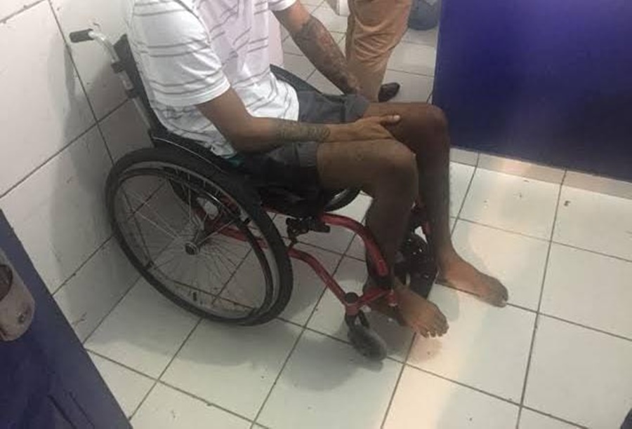 ABSURDO: Filho cadeirante agride e cospe no rosto da mãe na região Central 