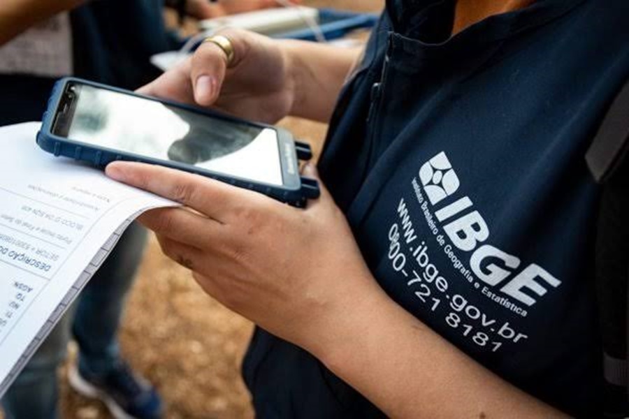 TRISTE ROTINA:  Recenseadora do IBGE vai trabalhar e é roubada por assaltante na zona Sul    