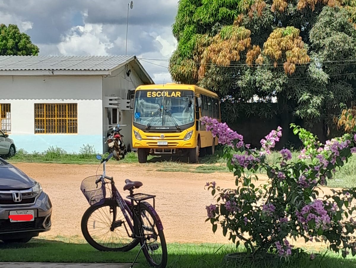 BATERIA ROUBADA: Crianças da zona rural estão sem estudar por falta de ônibus escolar