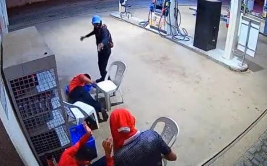 MALOTE: Funcionário de posto de combustíveis tem todo o dinheiro roubado por ladrões