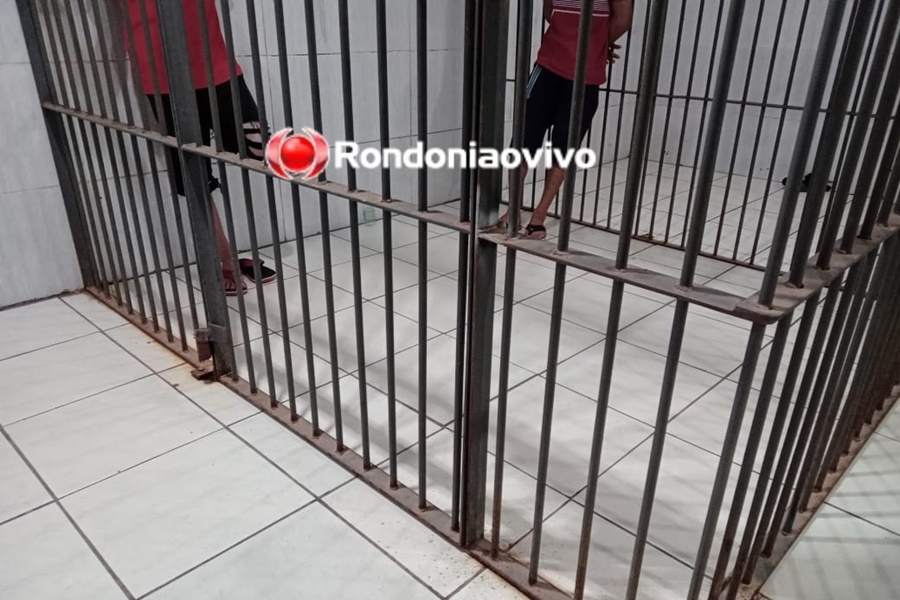 INTERCEPTADOS: Adolescentes são flagrados com arma quando iam assaltar