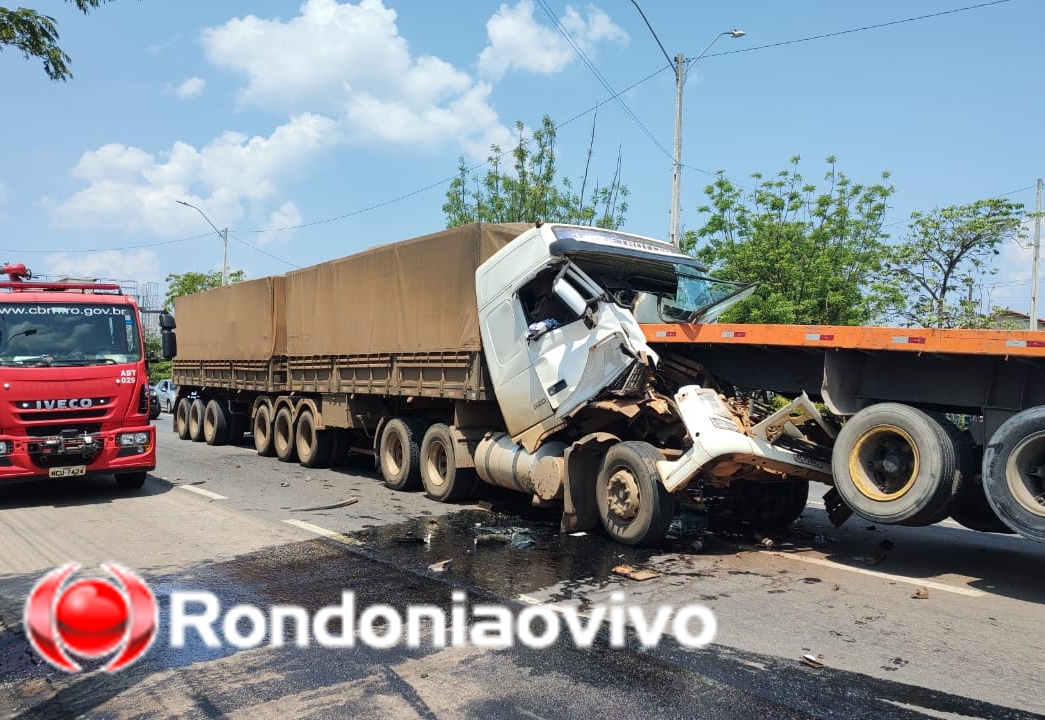 VÍDEO: Grave acidente entre três carretas na Jorge Teixeira