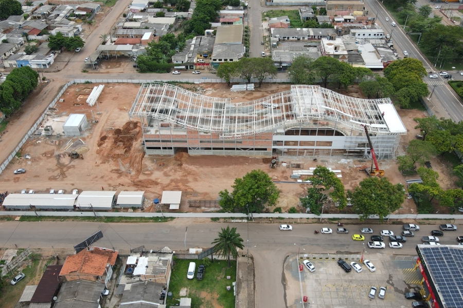 OBRA: Começa a instalação do telhado da nova rodoviária de Porto Velho