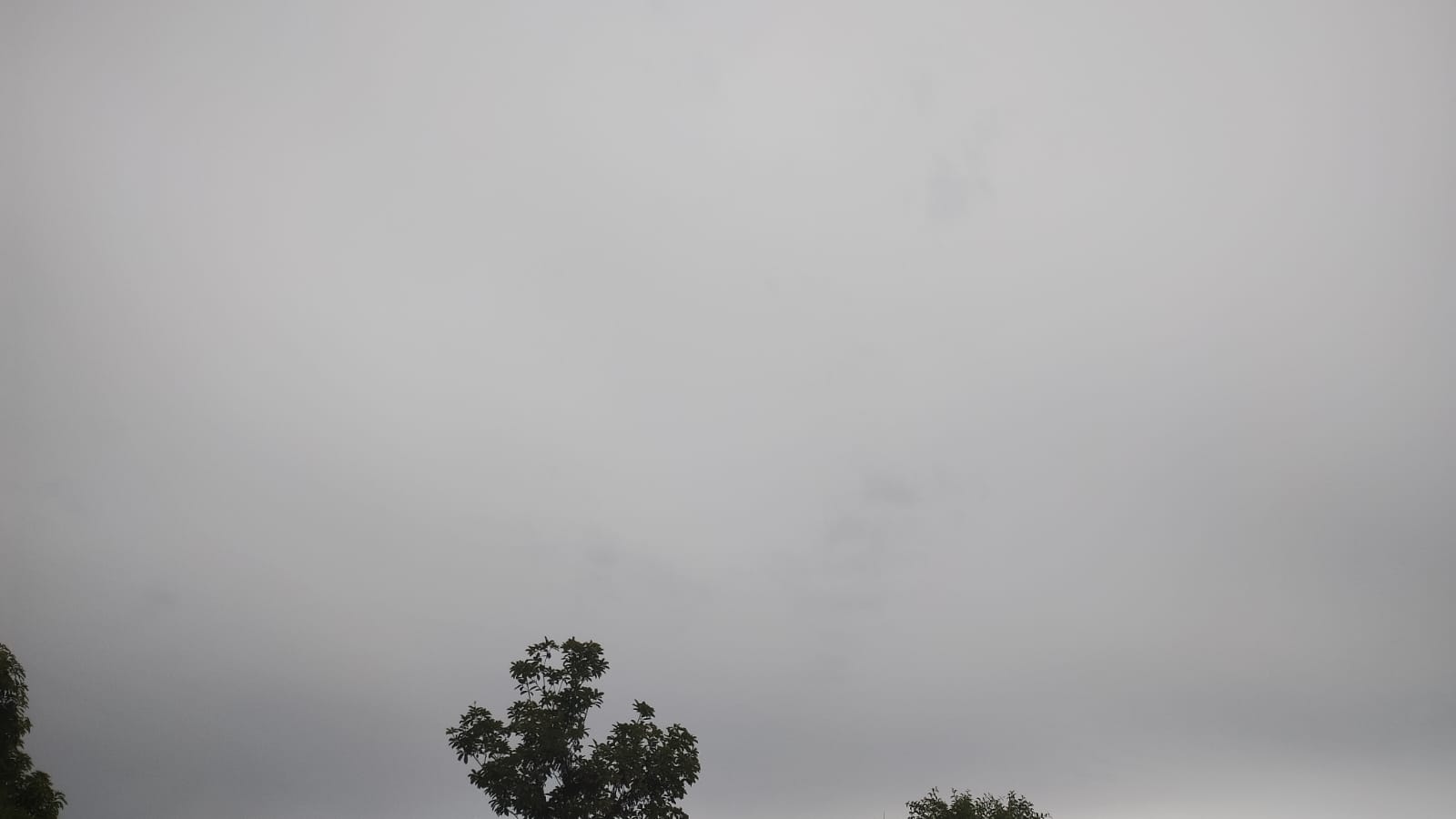 MEIO LÁ, MEIO CÁ: Quarta (24) de céu nublado, mormaço e chuvas, inclusive em Rolim de Moura
