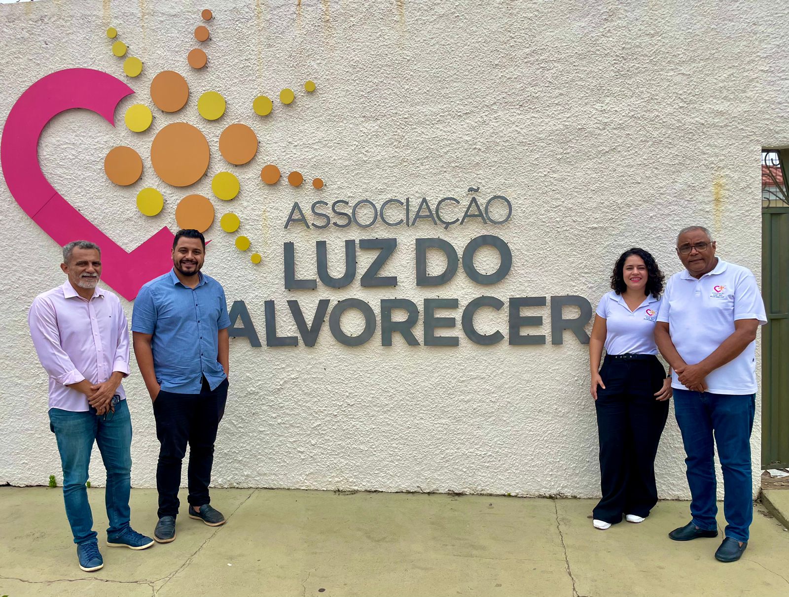 DR. GILBER: Vereador visita associação 'A luz do alvorecer'