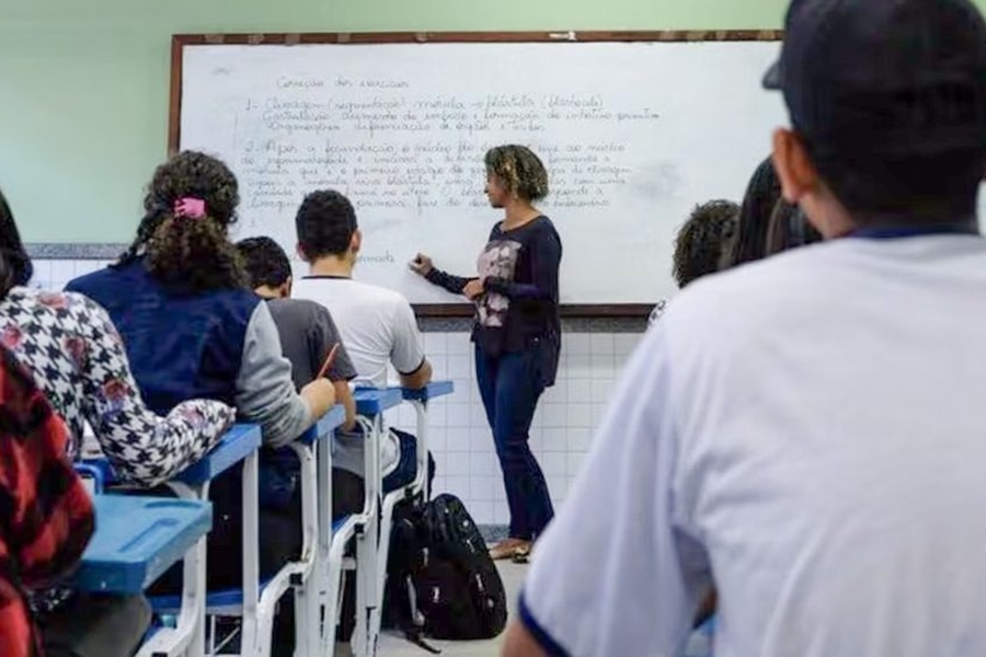 ESTÍMULO: Alunos do Ensino Médio podem receber bolsa a partir de março