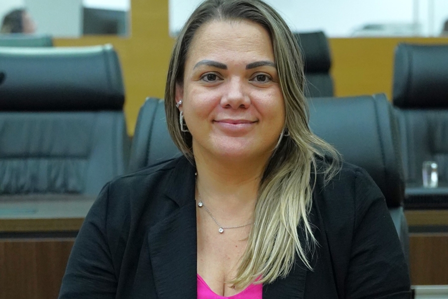 CLÁUDIA DE JESUS: Deputada destaca importância do novo medicamento para HIV em RO