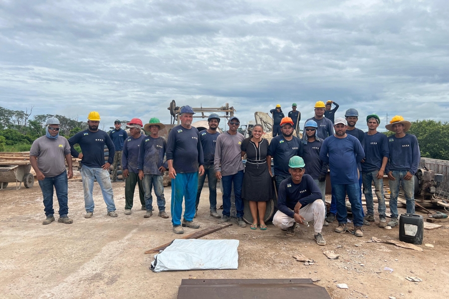 TAISSA SOUSA: Deputada comemora avanços na construção da ponte de concreto do Rio Araras