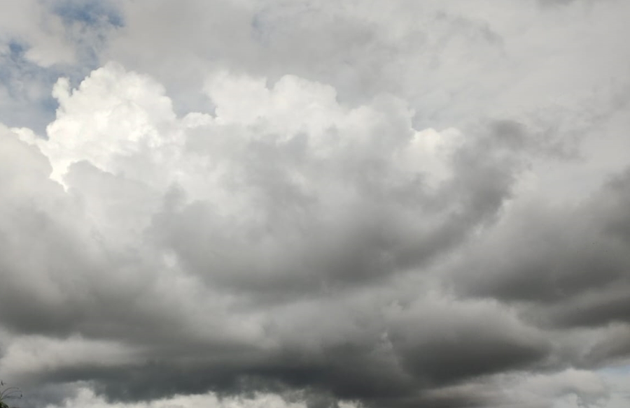 NORMALIDADE: Sábado (27) de céu nublado e chuvas em RO, incluindo Teixeirópolis