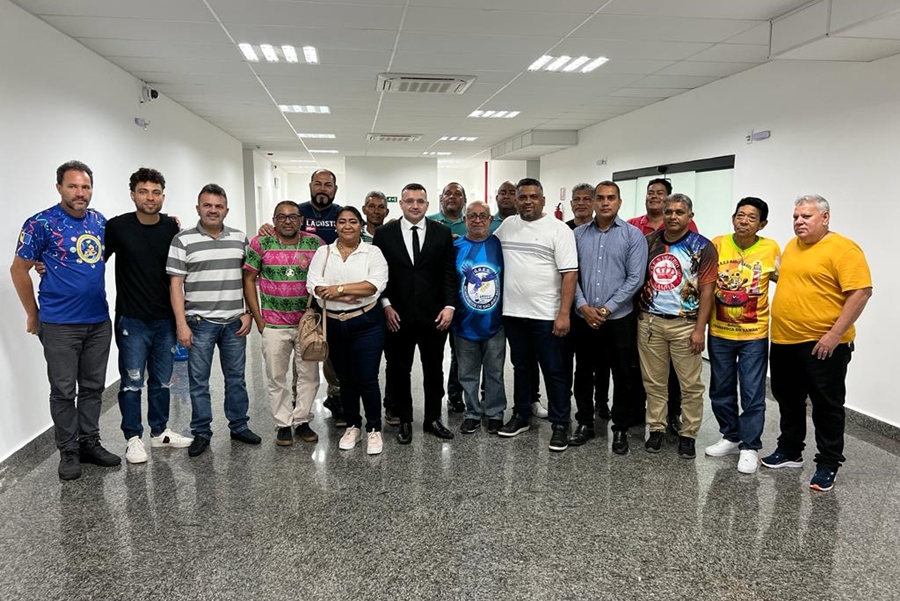 INVESTIMENTO: Deputado Ribeiro incentiva retorno das Escolas de Samba