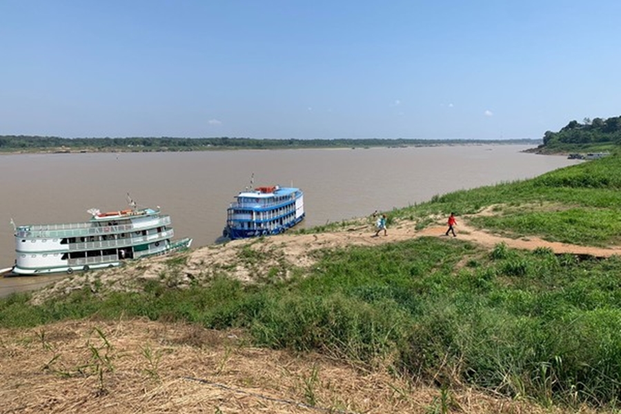 INDO PESCAR: Homem tem moto roubada após bandido pedir carona próximo ao rio Madeira 