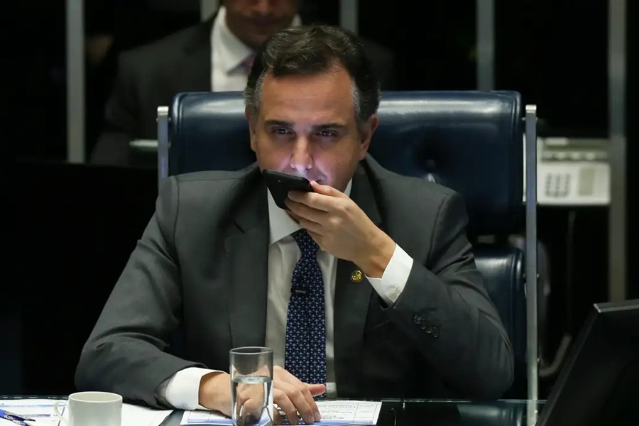 DESCONFIANÇA: Pacheco pede lista de parlamentares monitorados pela 'Abin paralela'