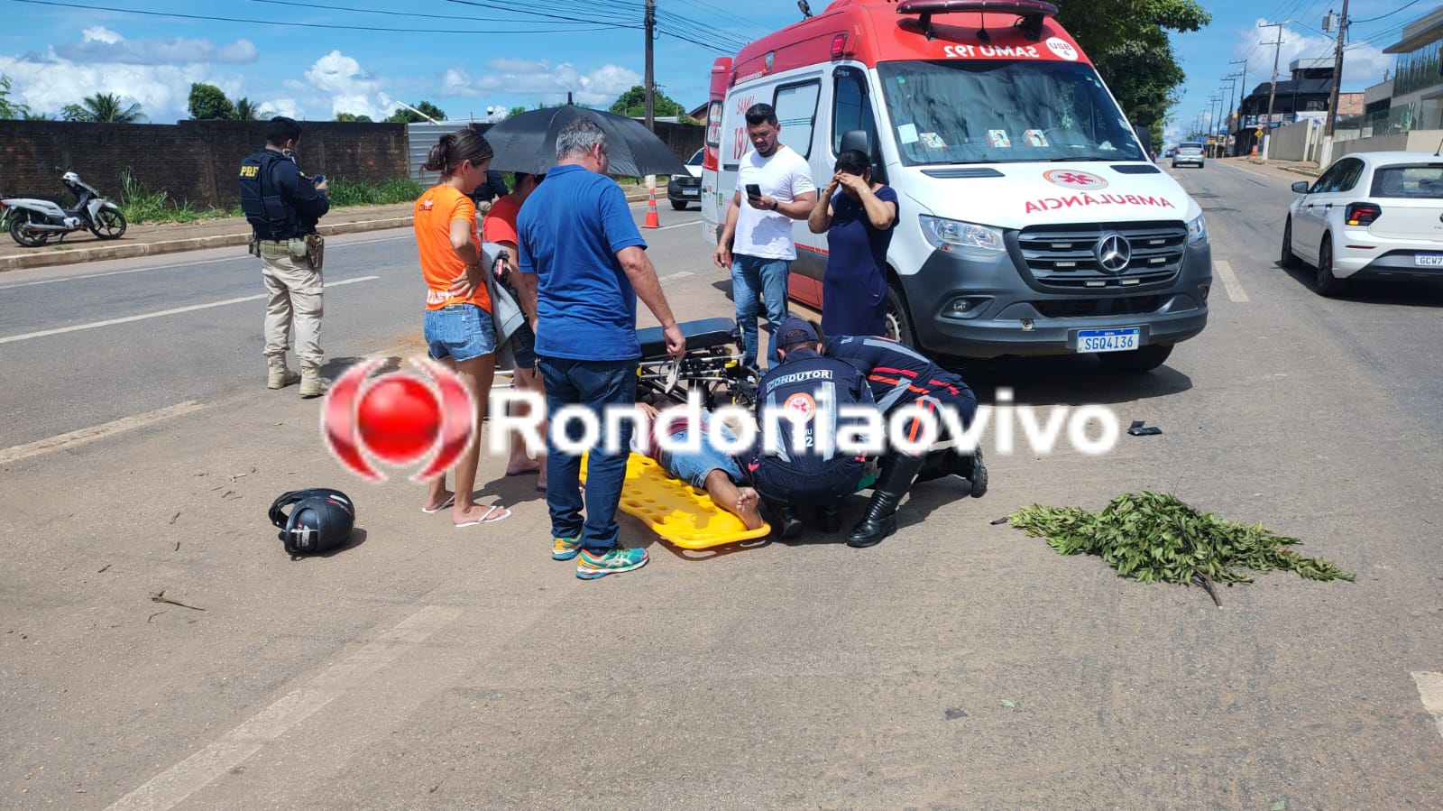 VÍDEO: Motociclista fratura a perna após grave colisão em Hilux na Imigrantes