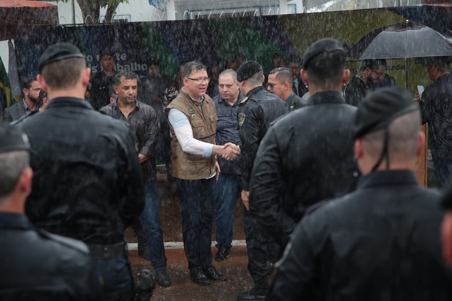 NOVA LONDRINA: Marcos Rocha entrega manutenção predial do quartel da PM no distrito 