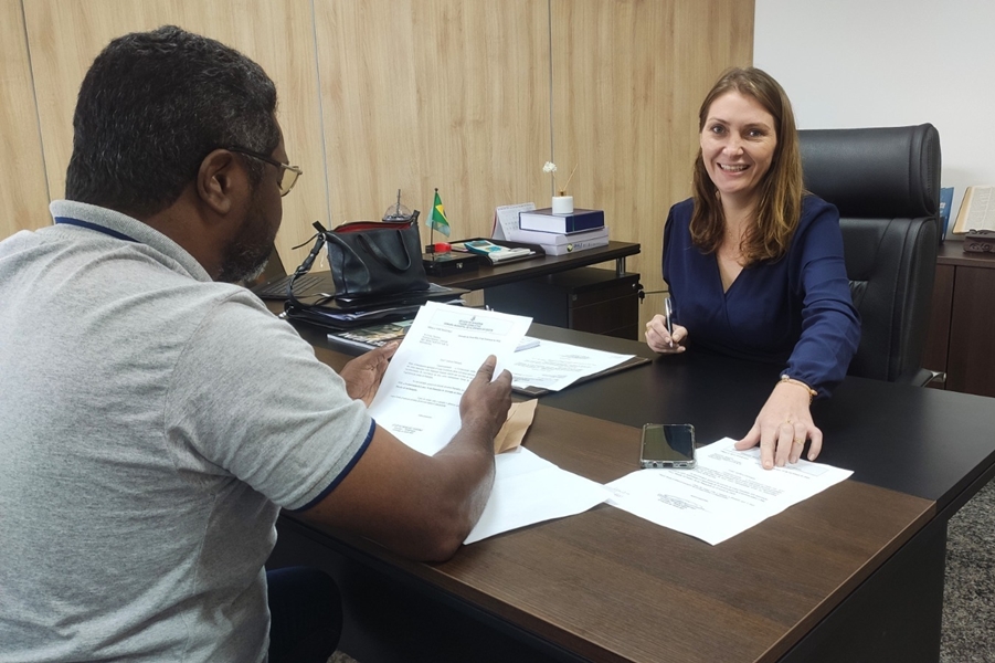 LEBRINHA: Associação Acadêmica garante apoio da Deputada para construção de sede 