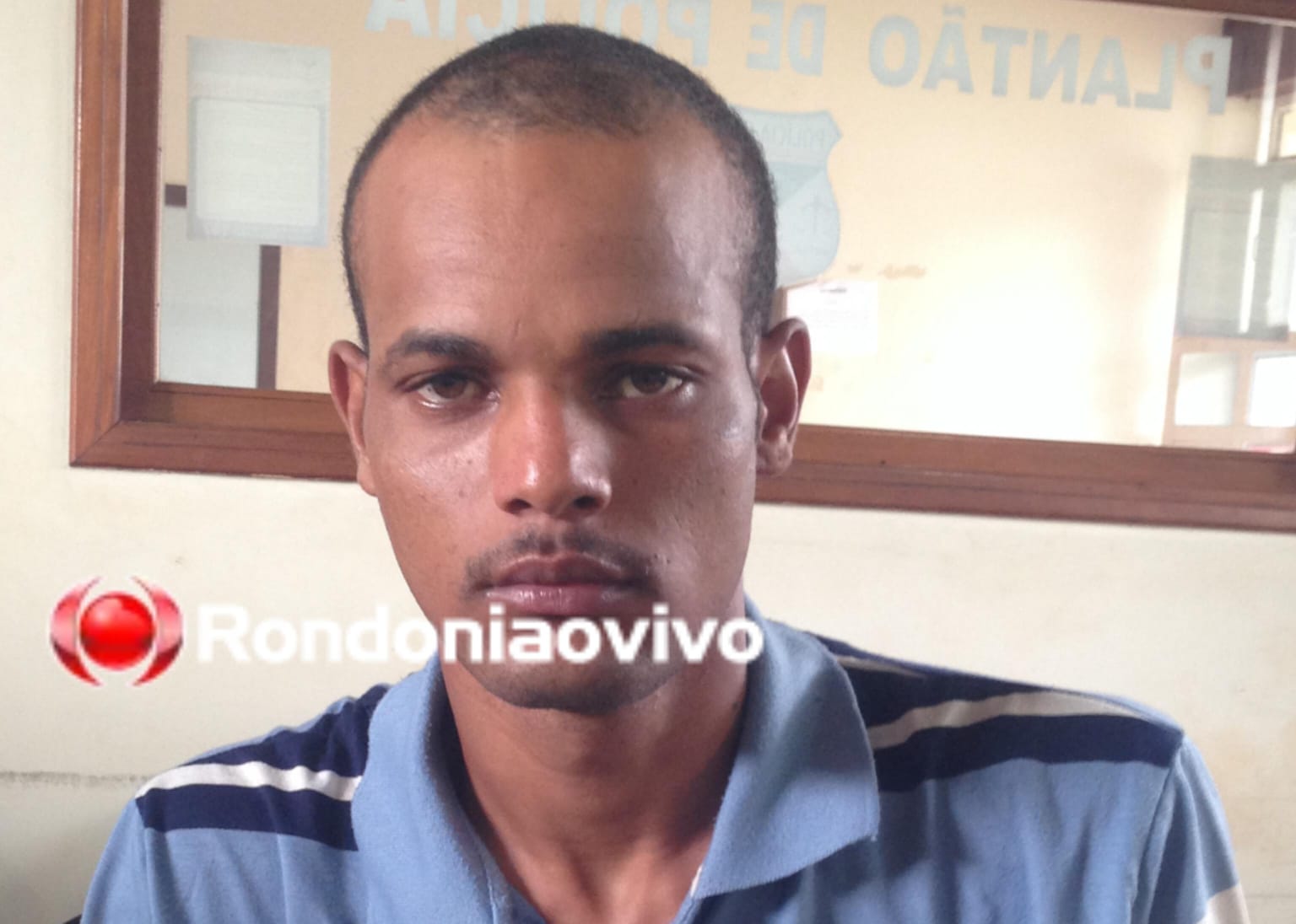 SURPREENDIDO: Morador de rua é atacado nas costas enquanto dormia na calçada de concessionária 