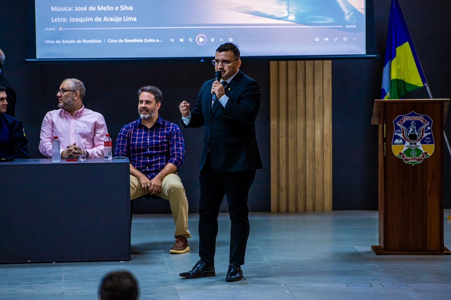 RIBEIRO DO SINPOL: Deputado fala em concretização de sonho na aula inaugural de formação da PC