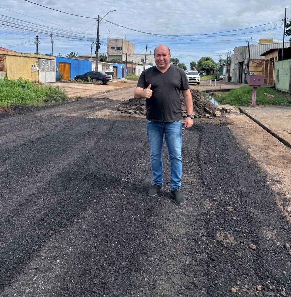 EDWILSON NEGREIROS: Vereador obtém reparos em rua na capital após intervenção junto à Semob