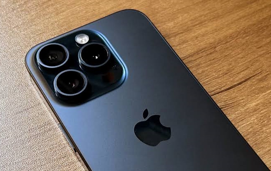 'AMOR ACABOU': Namorado foge e garota acaba detida com iPhone 15 roubado