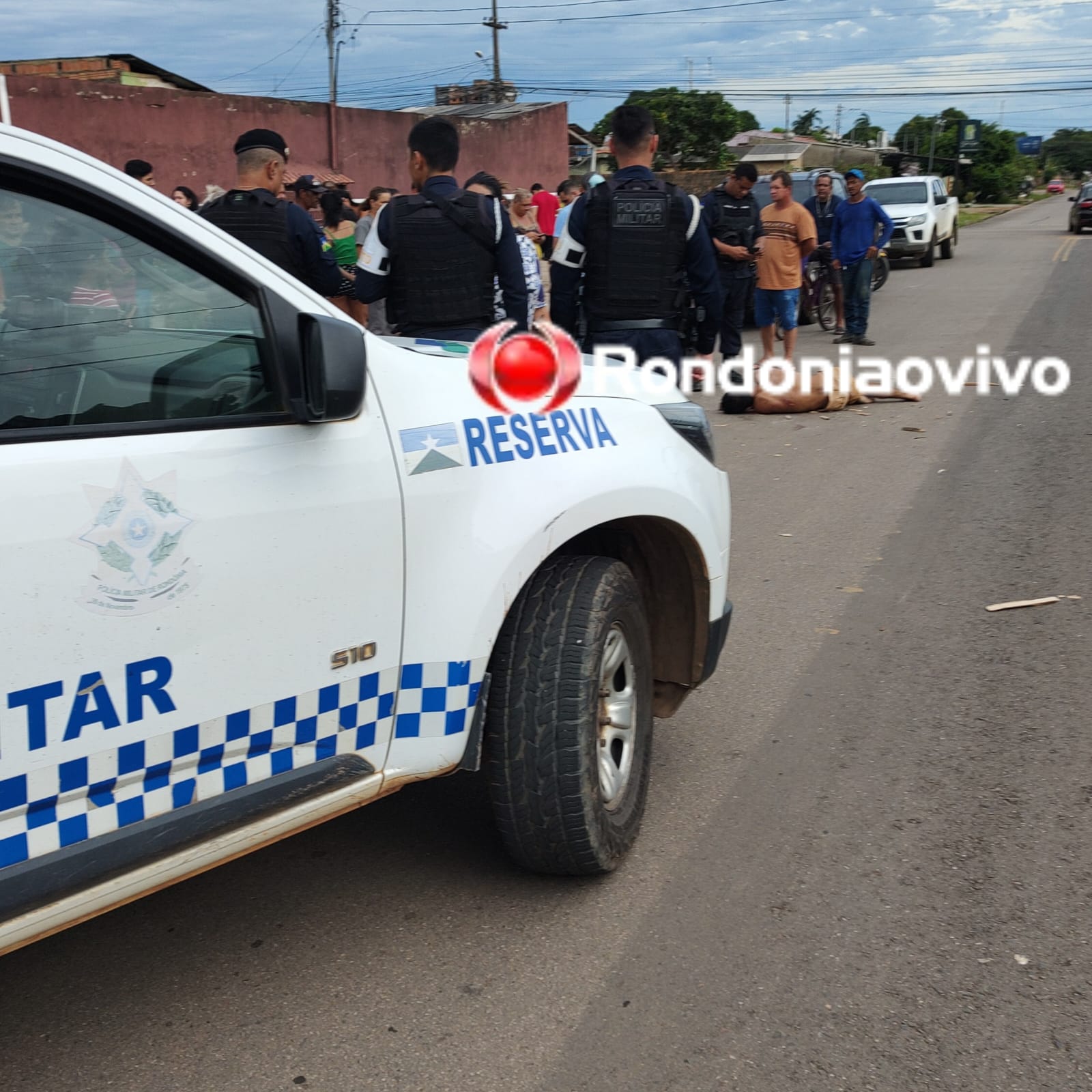 VÍDEO: Suspeito de abusar de jovem é surrado por populares