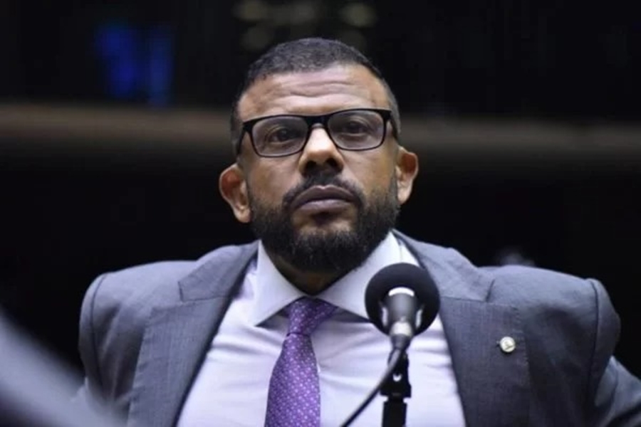 VIOLÊNCIA: Deputado Da Cunha em vídeo de ameaça à ex; 'Encher sua cara de tiro'