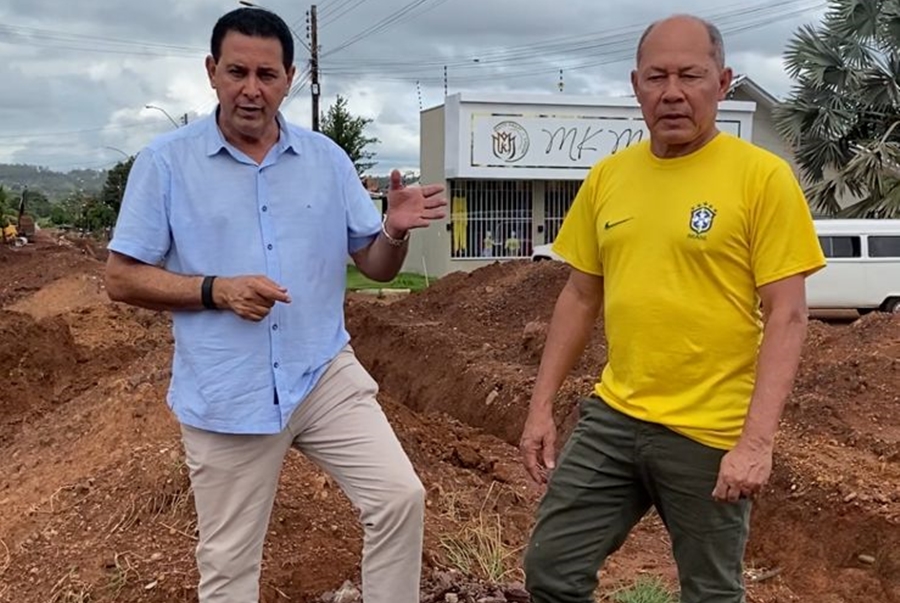 CHRISÓSTOMO: Deputado acompanha investimento em emenda para obra de drenagem