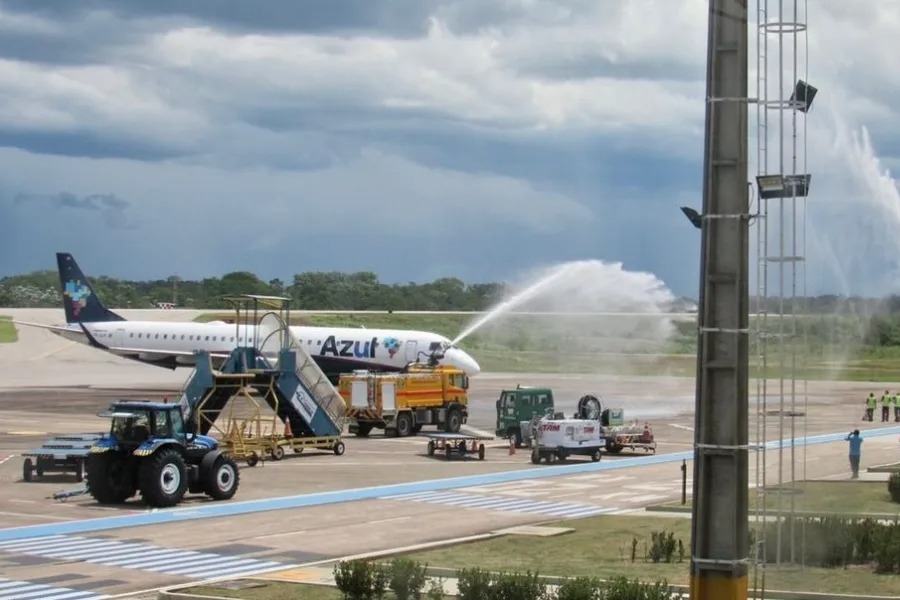 AZUL: Companhia aérea retomará serviços no Acre com voos diurnos e preço acessível