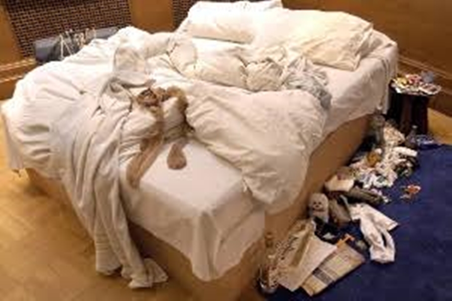 INFIDELIDADE: Esposa flagra marido com outra na cama ao chegar em apto e acaba agredida