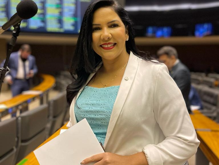 CRISTIANE LOPES: Deputada celebra progressos e destaca urgência na recuperação da BR-319