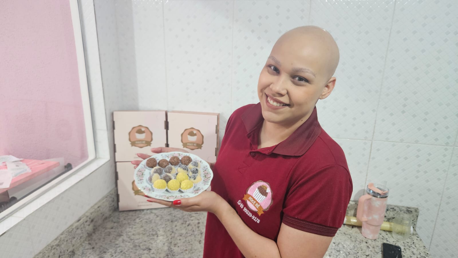 SuperAção + InspirAção: Nutricionista de 27 anos enfrenta câncer, mas não desiste de empreender