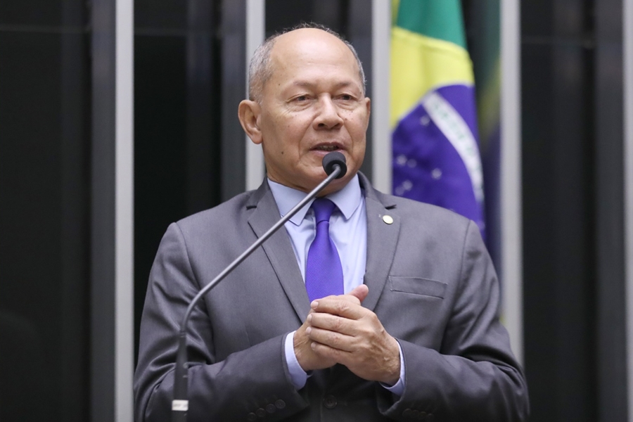 CHRISÓSTOMO: Deputado é primeiro no ranking de alinhamento com a Oposição a Lula