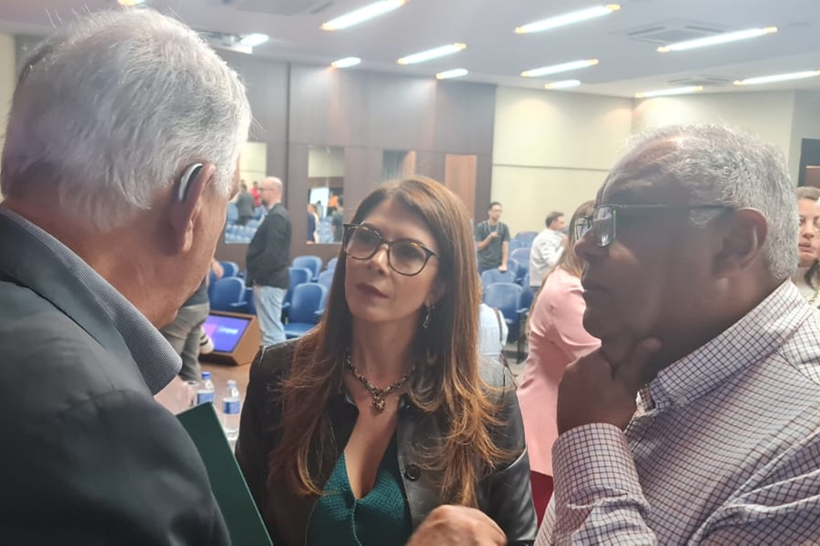 EUMA TOURINHO: Pré-candidata destaca propostas para desenvolvimento de PVH durante seminário