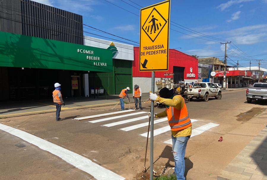 DR. GILBER: Novo pedido do vereador garante faixa de pedestres na Avenida Sucupira