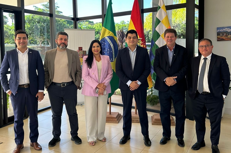 EMBAIXADA DA BOLÍVIA: Sebrae RO e deputada discutem alterações no Código Brasileiro de Aeronáutica