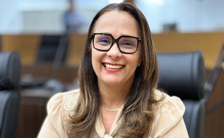 ROSANGELA DONADON: Deputada cobrará solução para falta de rede de dados móveis em Extrema