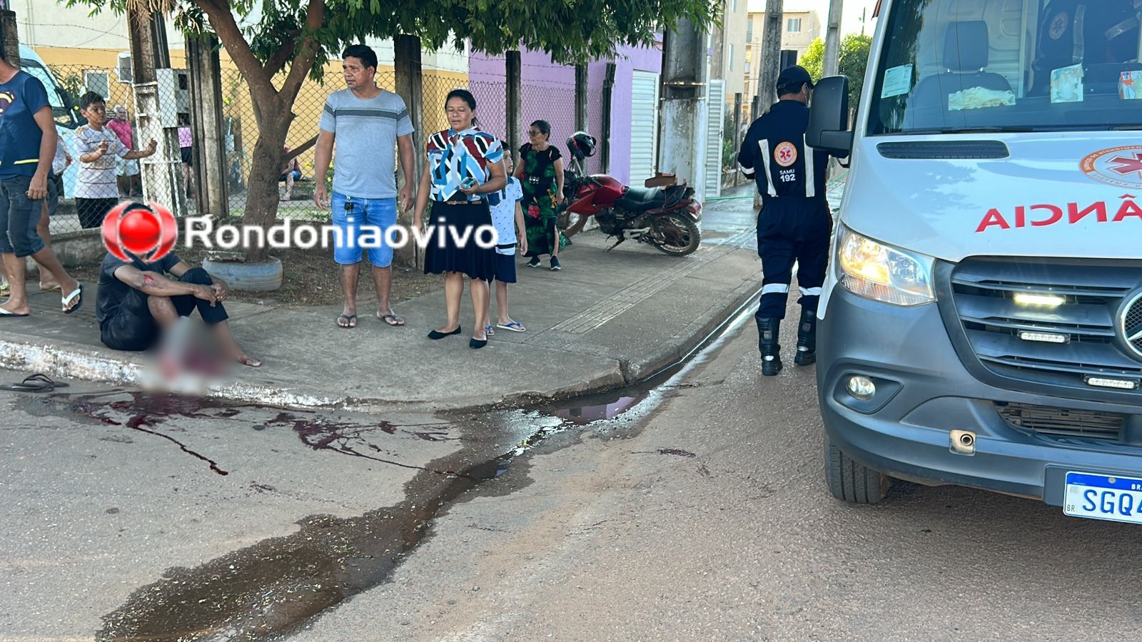 PORTO MADERO: Motociclista sofre fratura exposta em  acidente na frente de condomínio