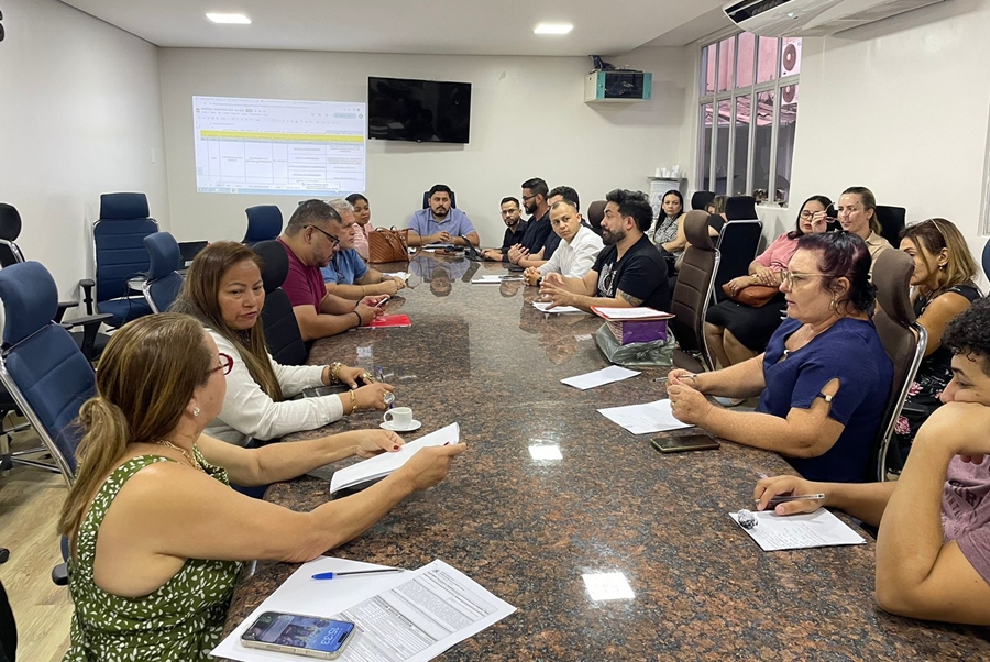 ELLIS REGINA: Vereadora tem reunião importante com a Semusa sobre Emendas Impositivas