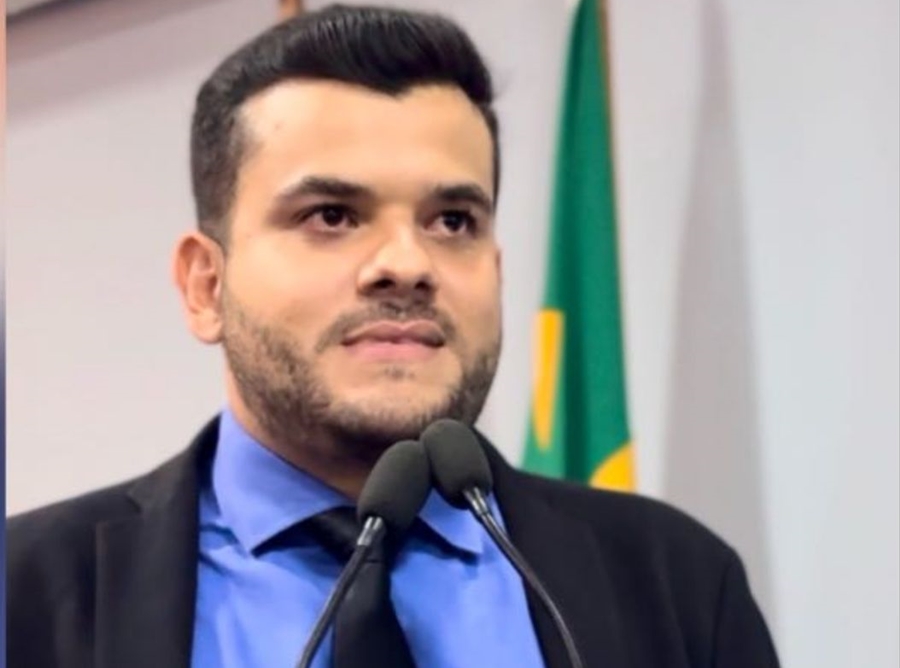 JI-PARANÁ: Liminar proíbe convocação de suplente do vereador Negão do Isau