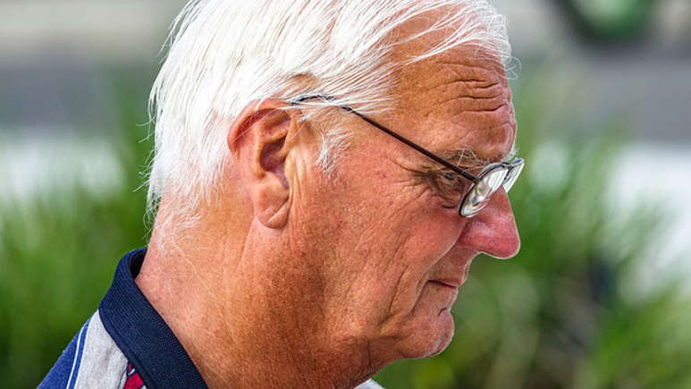 PRETINHO DE NOVO: Cientistas brasileiros descobriram métodos para reverter cabelos brancos 