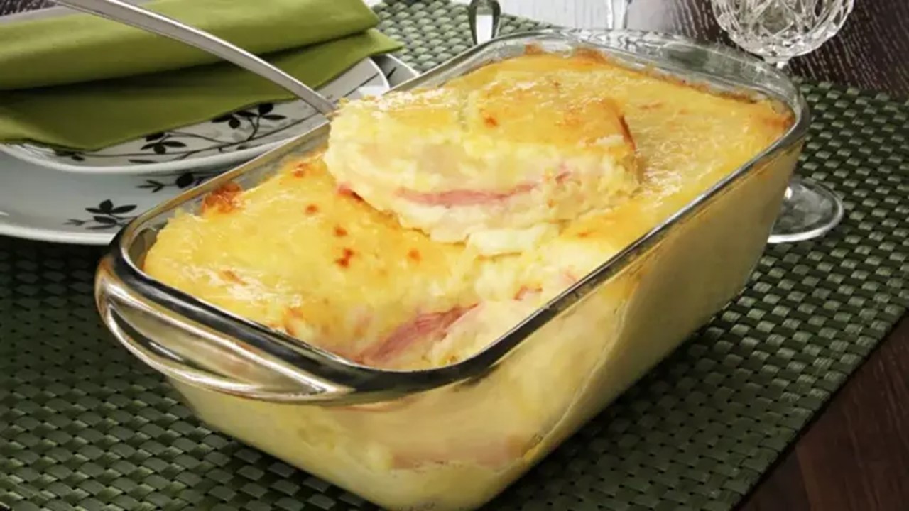 CREMOSA E FÁCIL: Torta de batata com presunto e queijo; simples 
