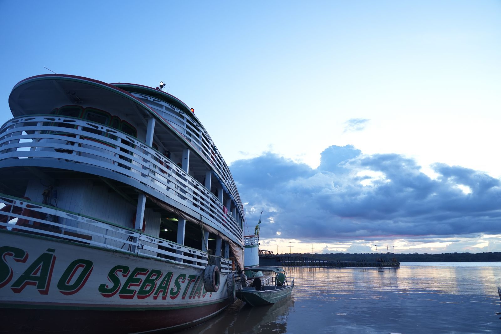 GESTO POLÍTICO: Paulo Moraes Jr. rompe inércia e devolve passeios de barco à Madeira-Mamoré