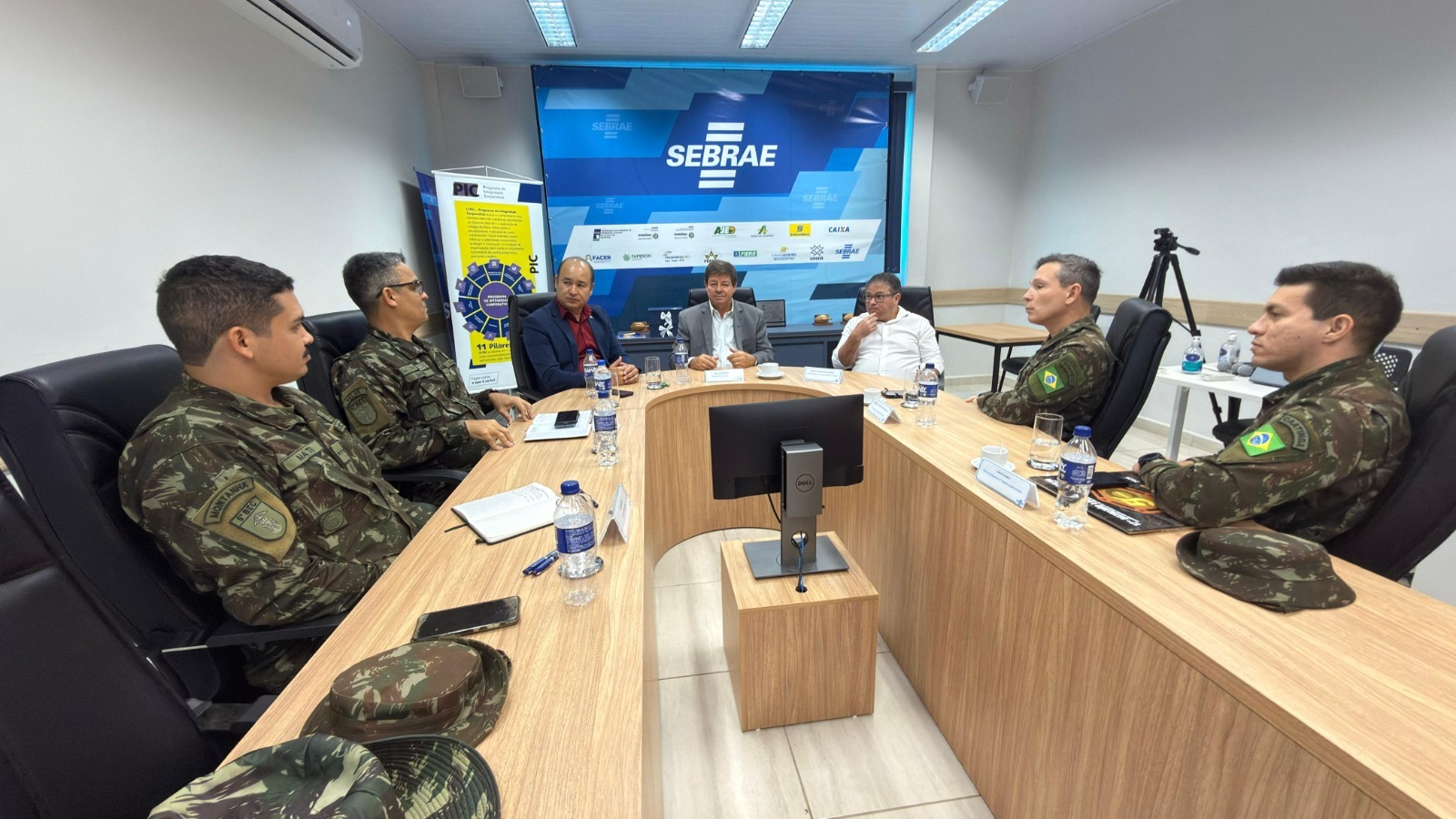 RECRUTAS: Sebrae RO fortalece parceria com Exército para capacitação de jovens