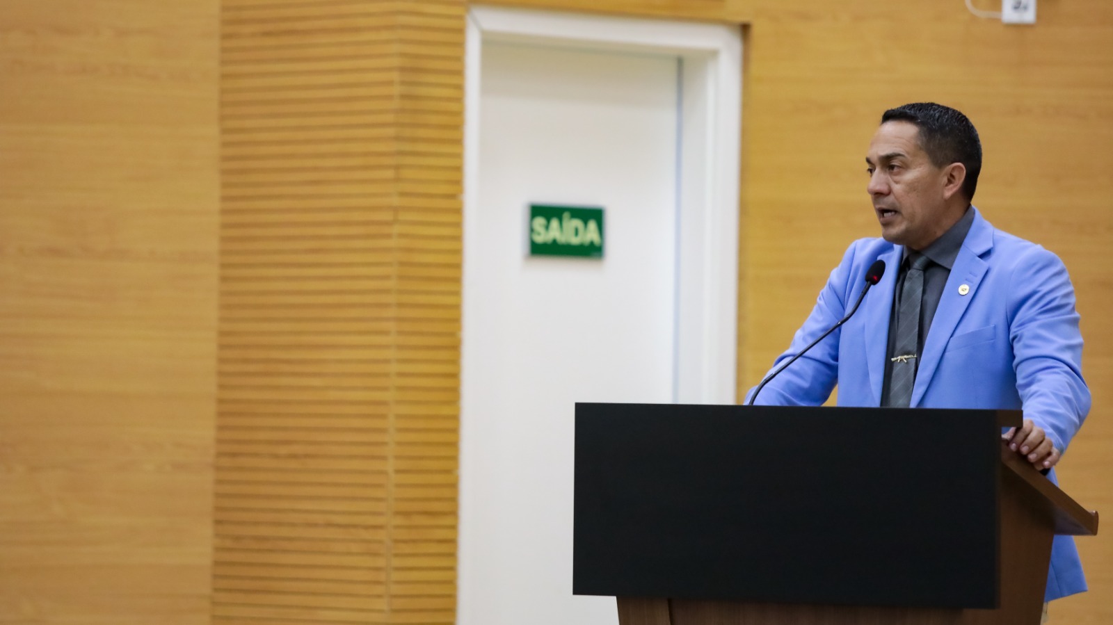 EM DOIS MESES: Eyder Brasil já garante mais de R$ 5 milhões em emendas para a educação