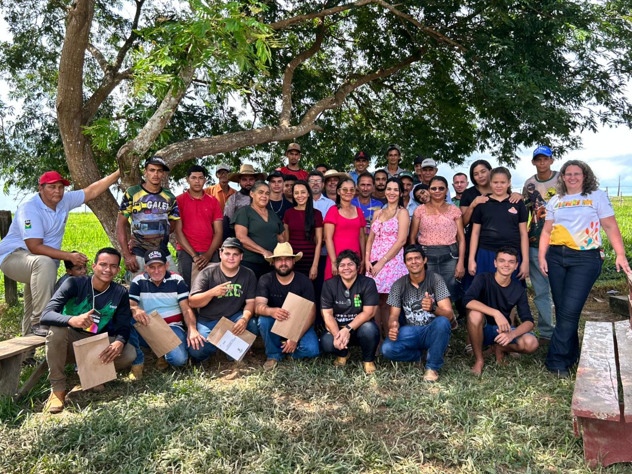 SILVIA CRISTINA: Recurso da deputada garante curso de operador e manutenção de trator