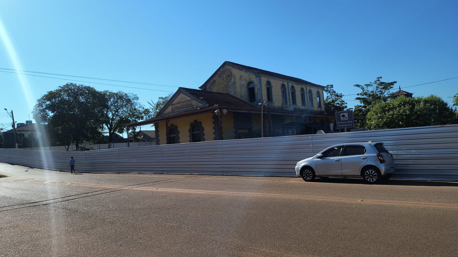 RESGATE HISTÓRICO: Praça e terminal da EFMM em Guajará-Mirim começa a ser restaurada