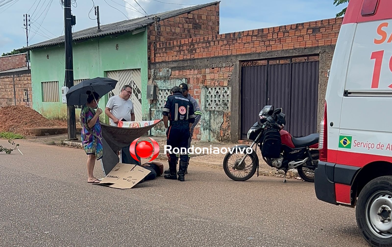 URGENTE: 'Caramelo' avança em motociclista e provoca grave acidente