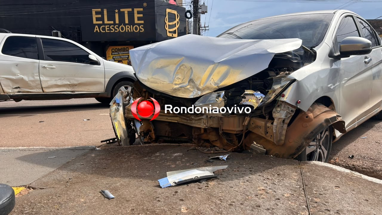 URGENTE: Forte pancada entre carros é registrada na 7 de Setembro