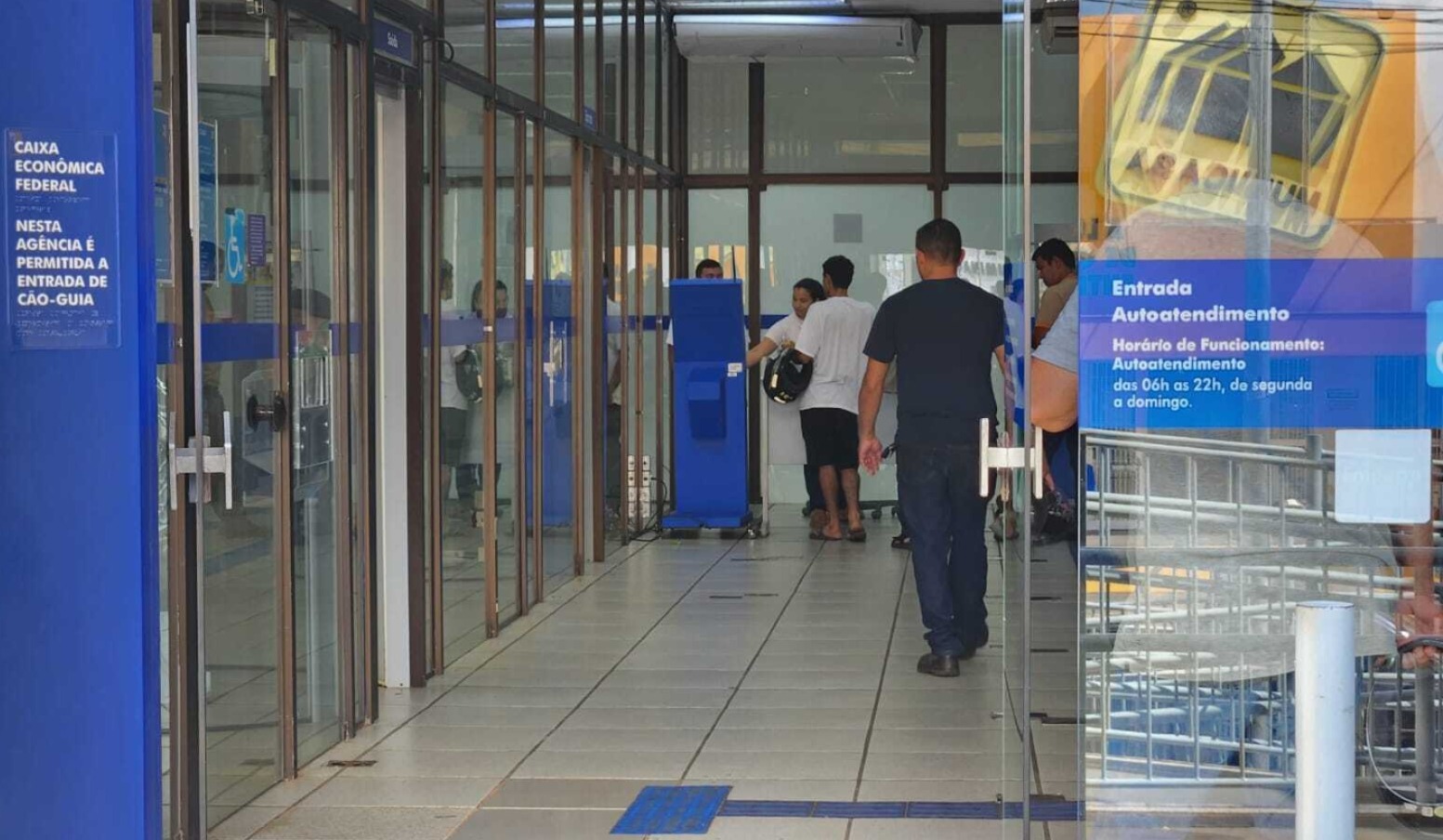 COM BANCOS ABERTOS: Paralisação dos bancários terá nova rodada de negociação na segunda-feira