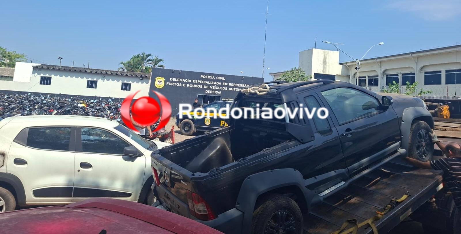 NA CALAMA: Polícia Civil encontra carro roubado em garagem de revenda de veículos